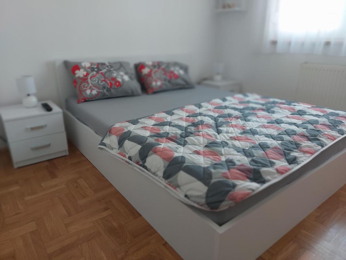 Apartment Gelic Family Куманово Екстериор снимка