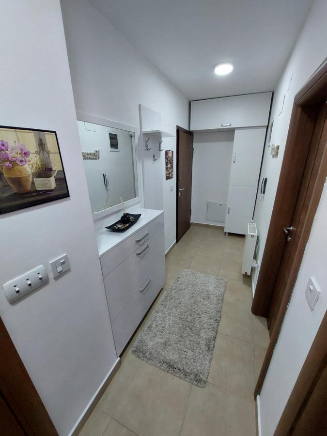 Apartment Gelic Family Куманово Екстериор снимка